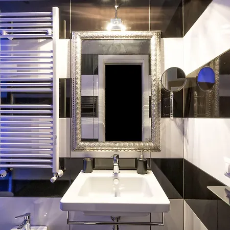 Lea Luxury 4* Rom