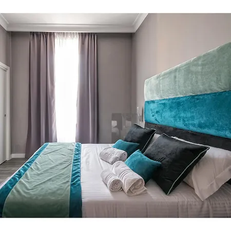 Πανσιόν Lea Luxury 4*