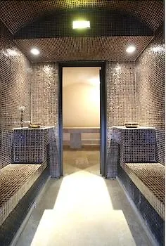 Lea Luxury