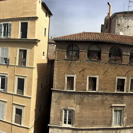 Lea Luxury Rome