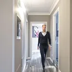 Lea Luxury